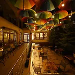 Complex Marinn Vendégház Costinești