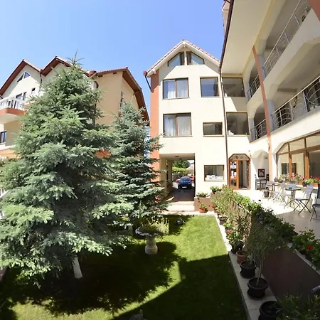 Vendégház Complex Marinn