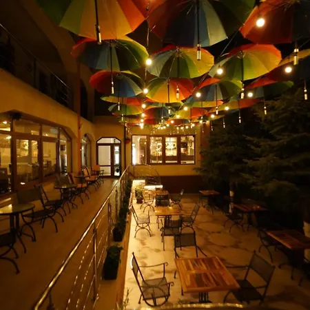 Complex Marinn Vendégház Costinești