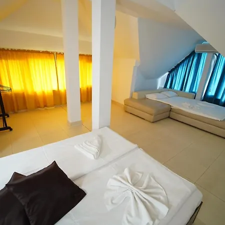 Complex Marinn Guest house