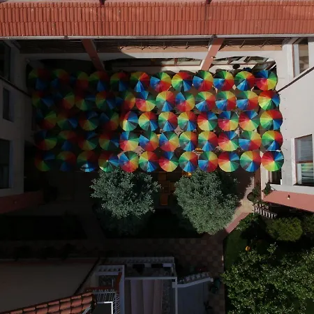 Guest house Complex Marinn