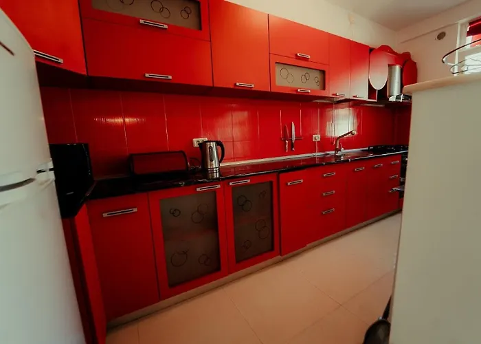 Complex Marinn كوستِنيست